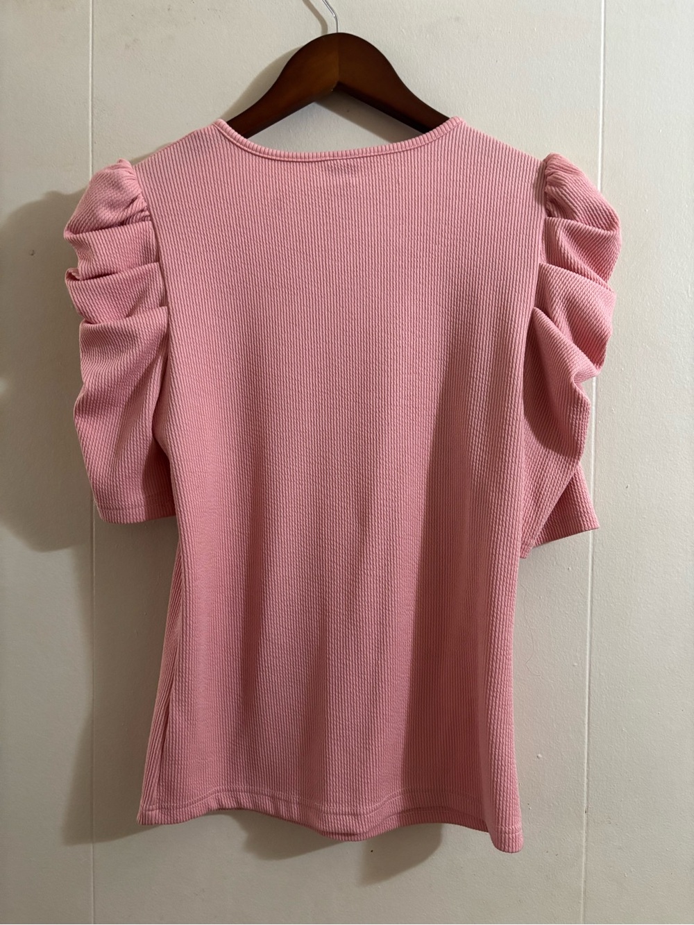 SHUN Pink Puff-Sleeve Short Sleeve Top - Picture 2 of 5
